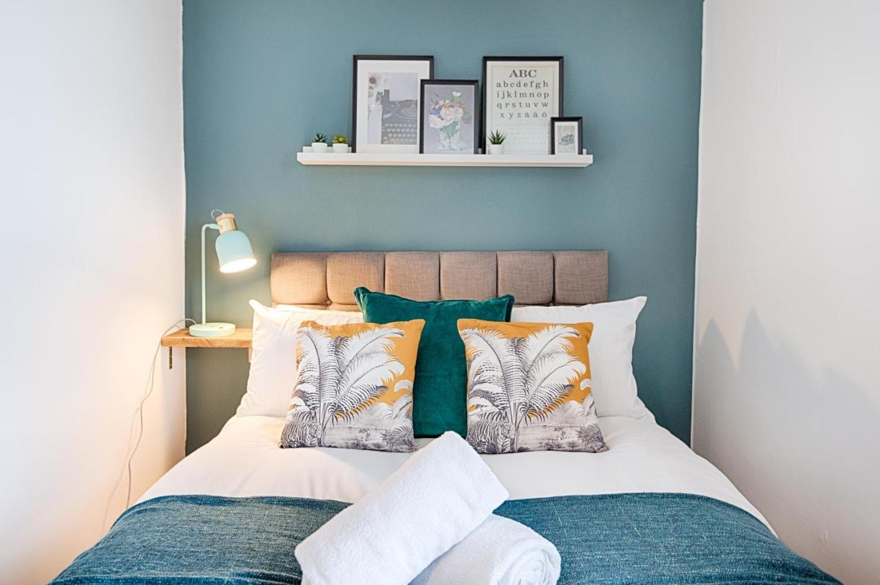 City Centre, 4Rm'S, With Smart Tv'S Parking Swansea Bagian luar foto