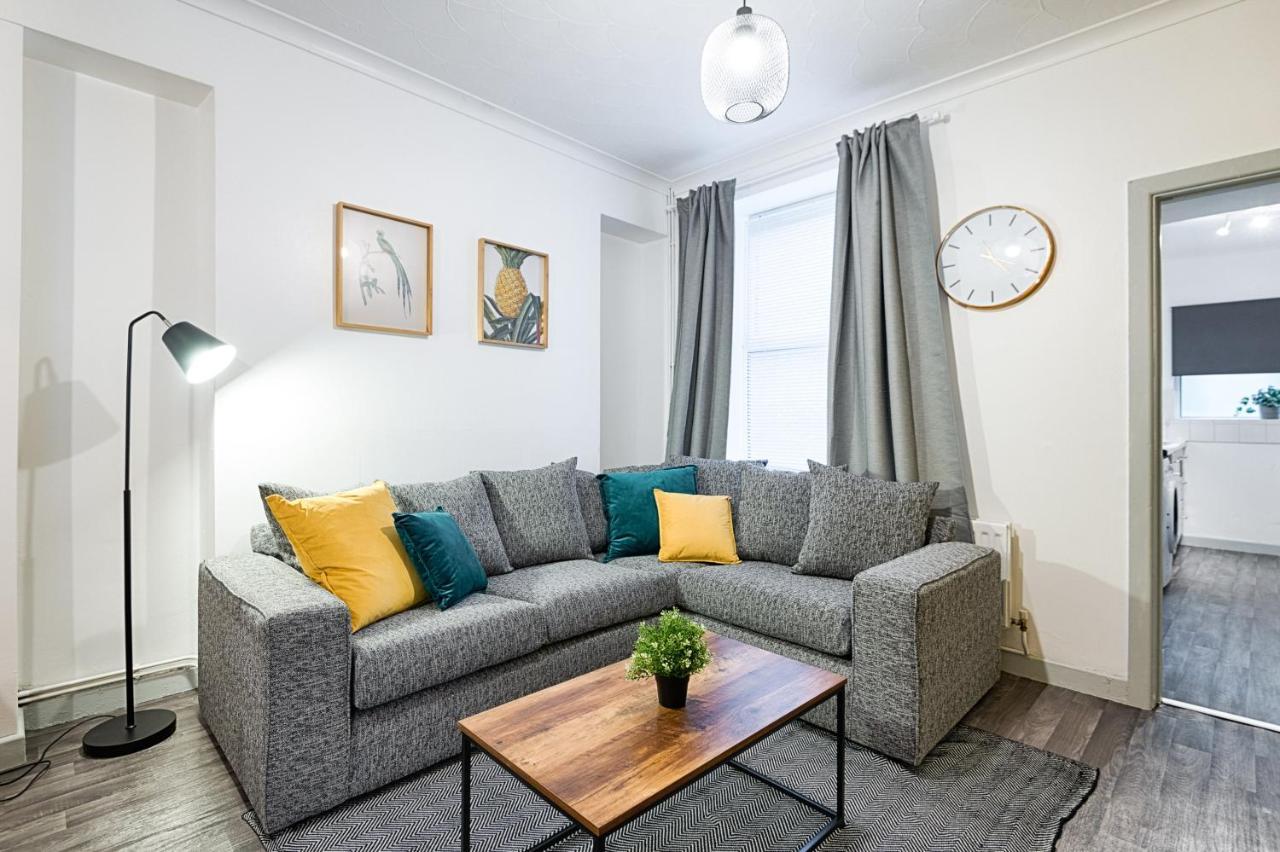 City Centre, 4Rm'S, With Smart Tv'S Parking Swansea Bagian luar foto