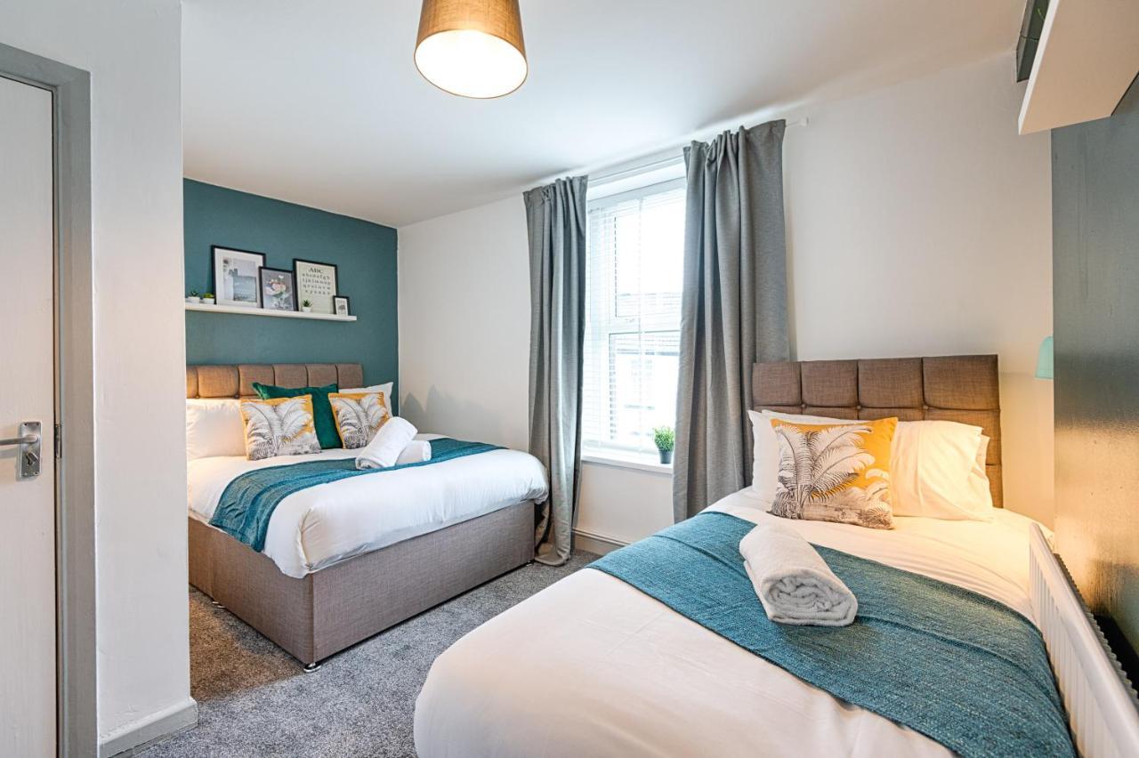 City Centre, 4Rm'S, With Smart Tv'S Parking Swansea Bagian luar foto