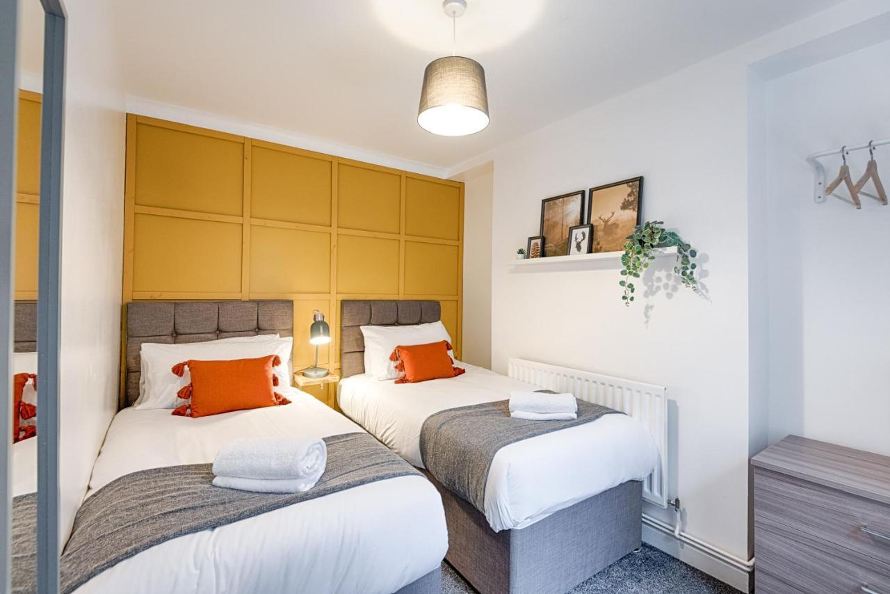 City Centre, 4Rm'S, With Smart Tv'S Parking Swansea Bagian luar foto